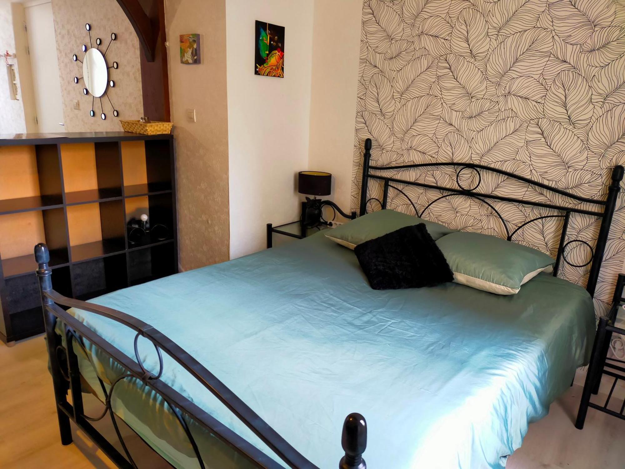 Studio En Rdc Avec Balcon Centre Vitre Екстер'єр фото