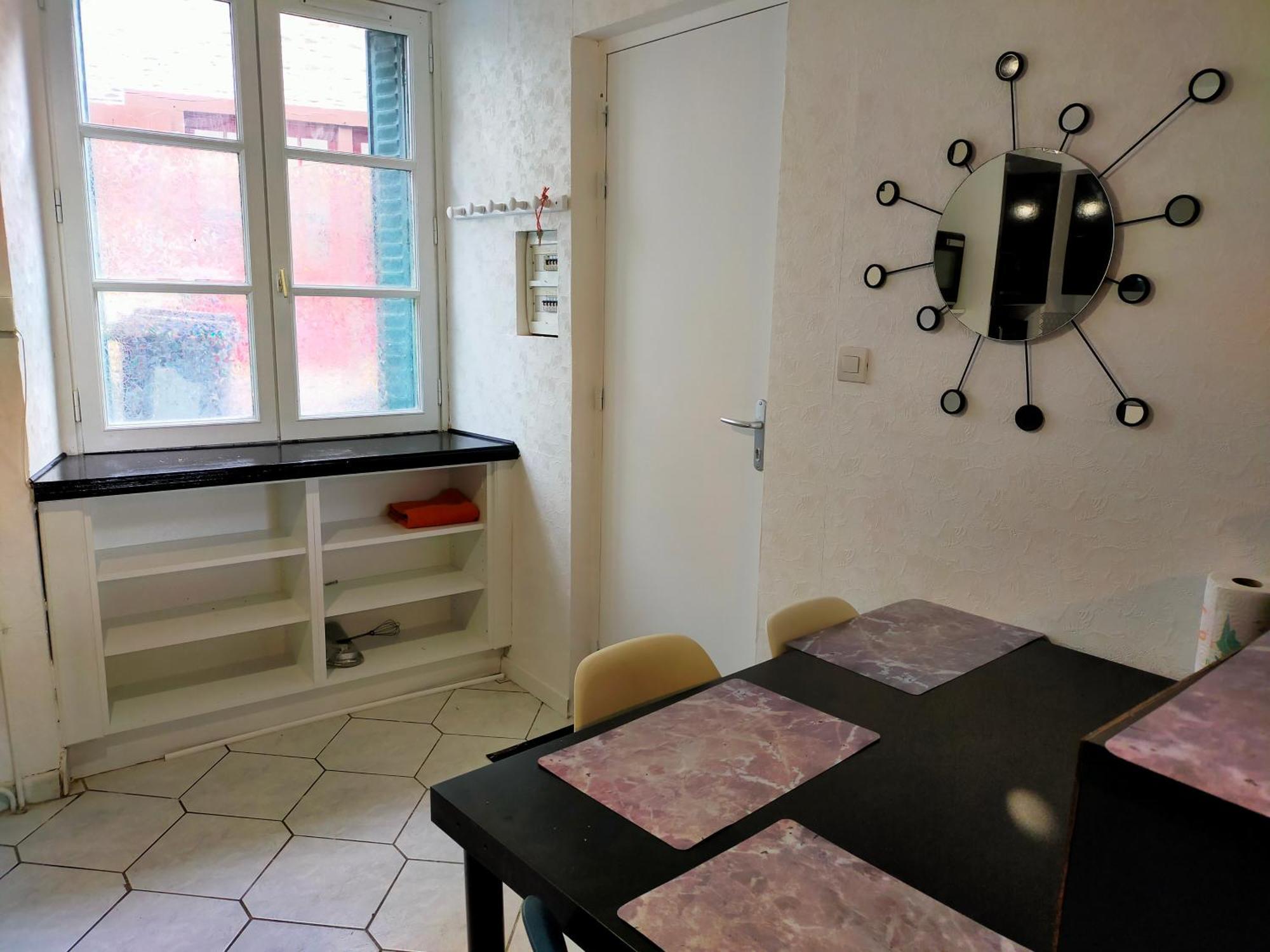 Studio En Rdc Avec Balcon Centre Vitre Екстер'єр фото